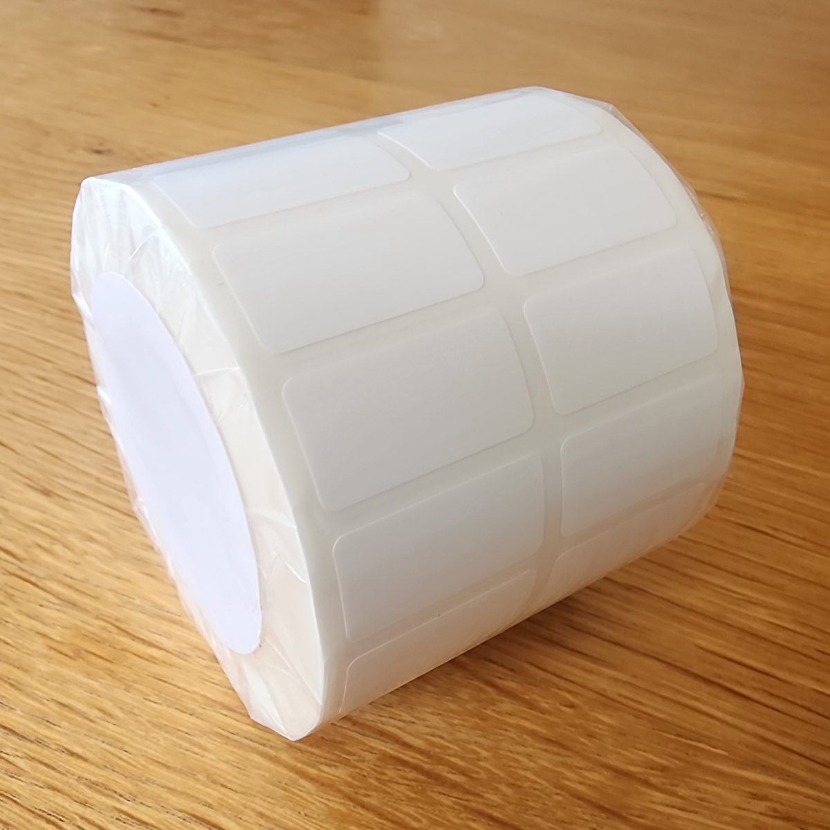 Washproof Name Labels On Rolls - 30mm x 15mm - 2500 Per Roll